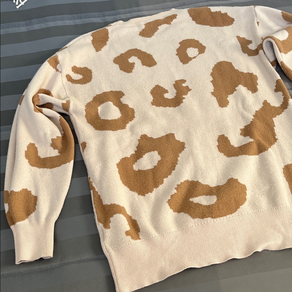 Oversized Sweater Animal Print Beige and Brown Leopard Patterned - Picture 8 of 9